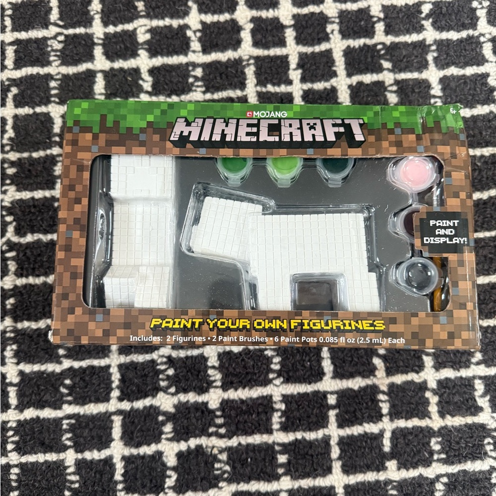 Minecraft Paint Your Own Figurines Arts and Crafts Set for Boys and Girls - NWT